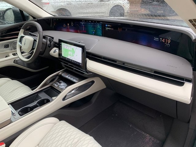 New 2026 Lincoln Nautilus Black Label w/ Jet Appearance Package AWD/4WD image 19