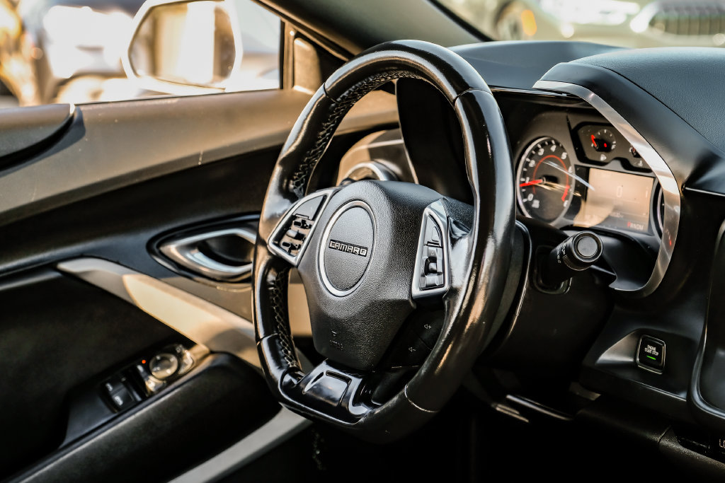 Used 2019 Chevrolet Camaro LT RWD image 12