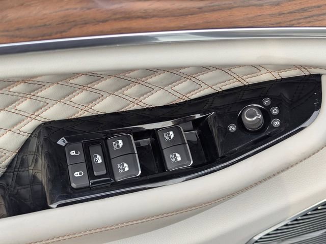 Used 2023 Jeep Grand Cherokee L Summit w/ Advanced Protech Group IV AWD/4WD image 24