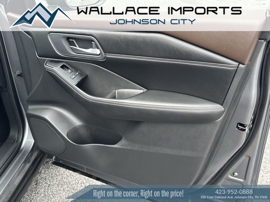 Used 2023 Nissan Rogue SV w/ SV Premium B Package AWD/4WD image 35