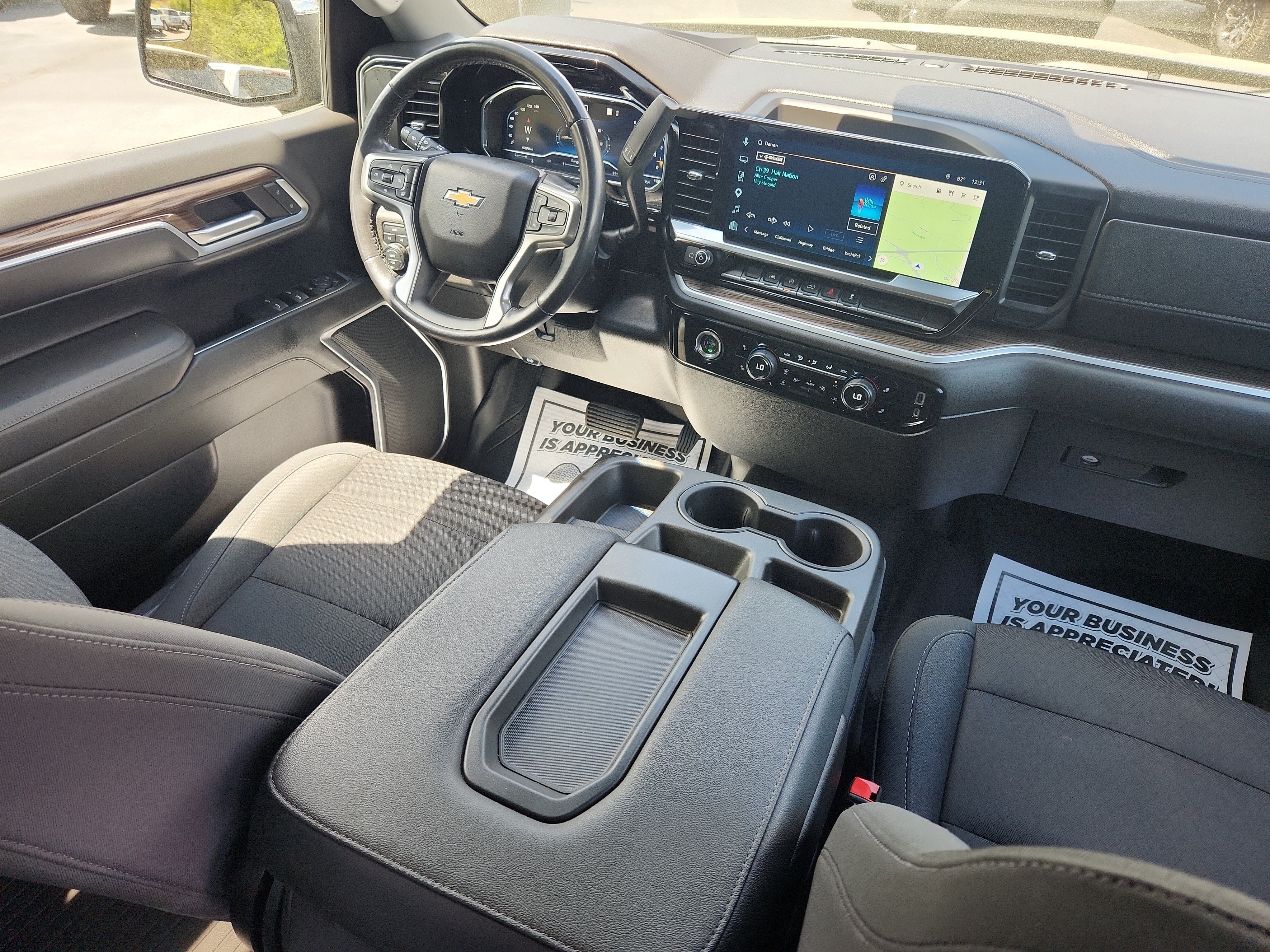 Used 2022 Chevrolet Silverado 1500 LT AWD/4WD image 42