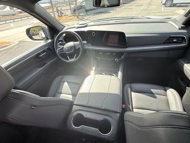 Certified 2025 Chevrolet Suburban Z71 image 11