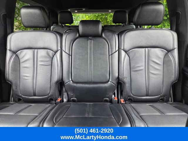 Used 2024 Jeep Wagoneer Series II w/ Flexible Seating Group RWD image 10