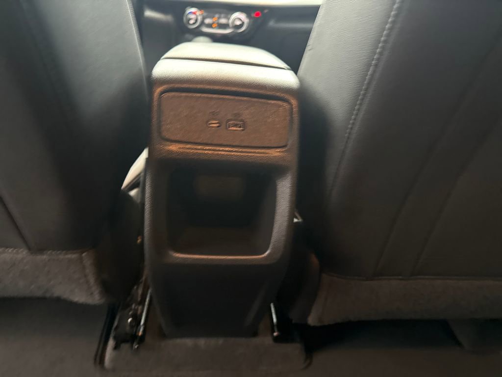 Used 2025 Chevrolet Trax LT w/ LT Convenience Package image 29