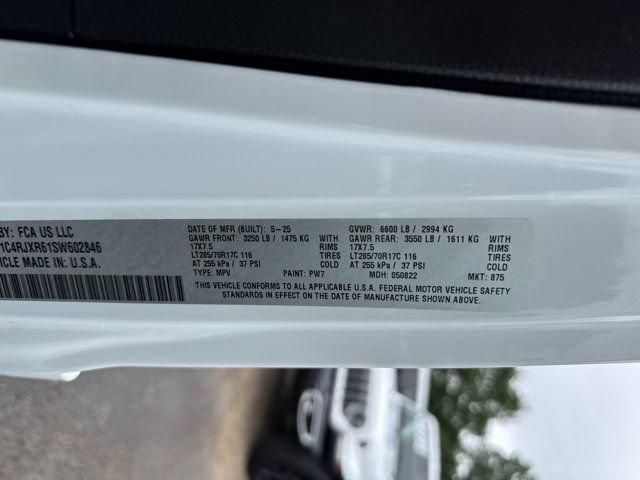 Certified 2025 Jeep Wrangler Unlimited Rubicon 4xe w/ Safety Group AWD/4WD image 35