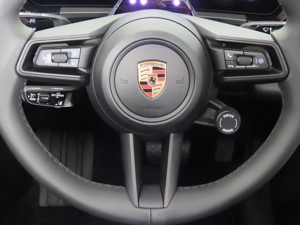 New 2026 Porsche Macan 4 Electric AWD/4WD image 20