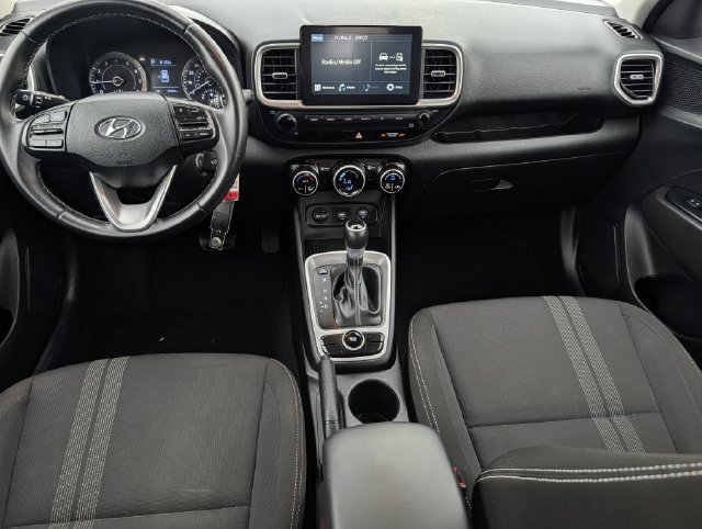 Used 2021 Hyundai Venue SEL FWD image 11