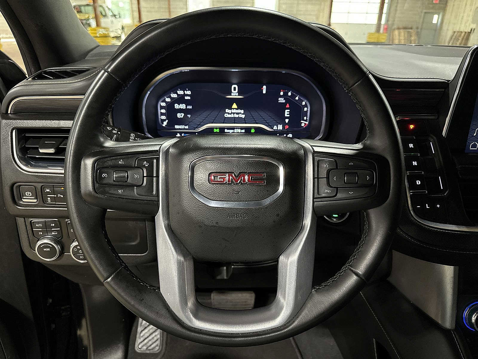 Used 2023 GMC Yukon SLT image 19