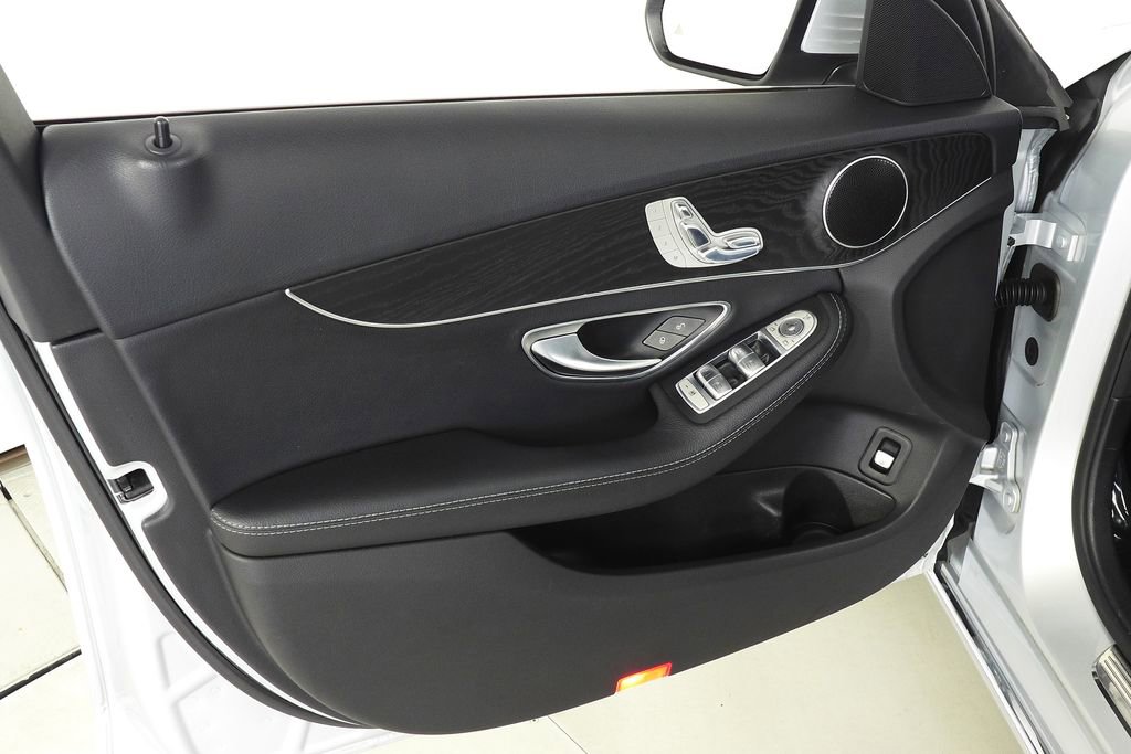 Used 2016 Mercedes-Benz C 300 Sedan image 11