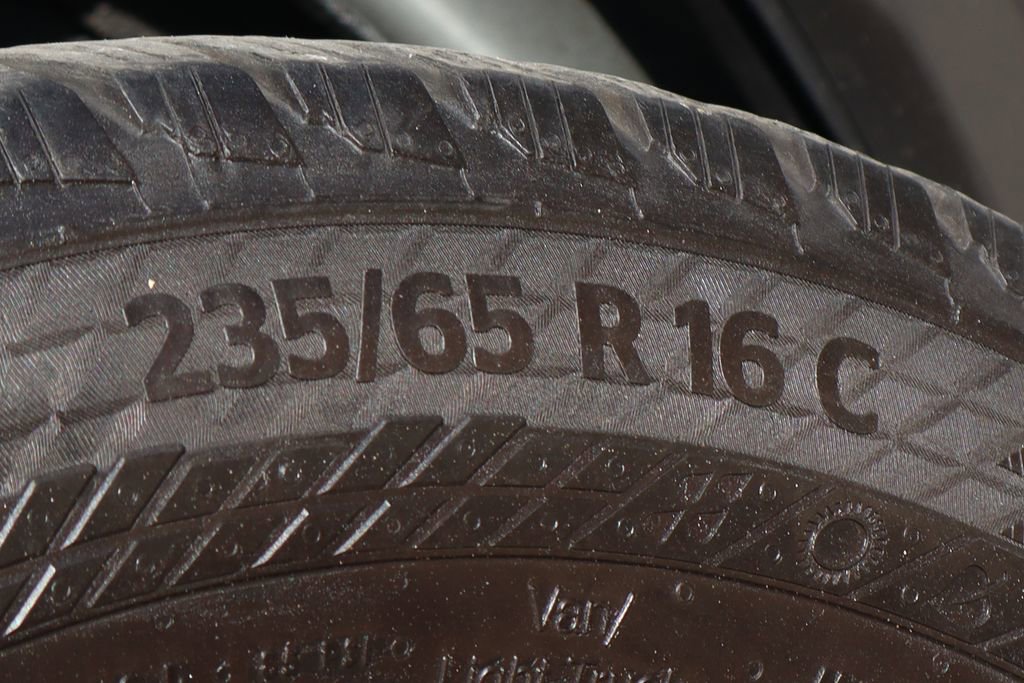 Used 2024 Ford Transit 150 148 Medium Roof image 40