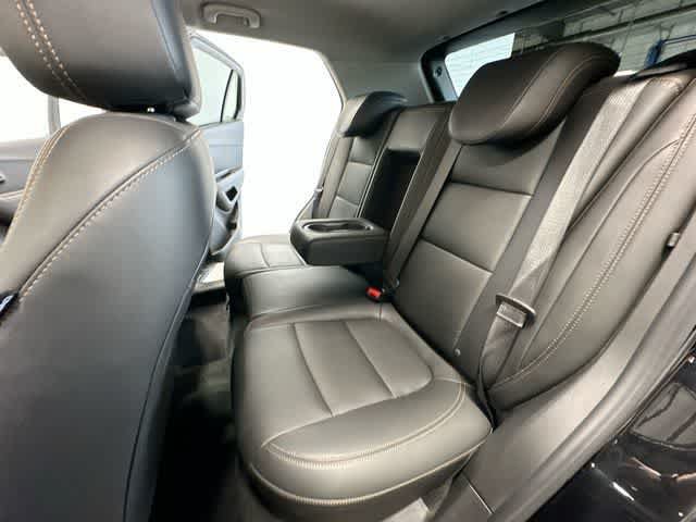 Used 2022 Chevrolet Trax LT w/ Premium Seat Package AWD/4WD image 18