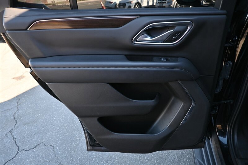 Used 2022 GMC Yukon SLE AWD/4WD image 31