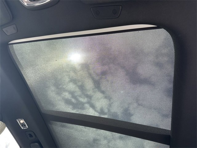 Used 2020 Volvo XC90 T6 R-Design w/ Protection Package Premier image 34