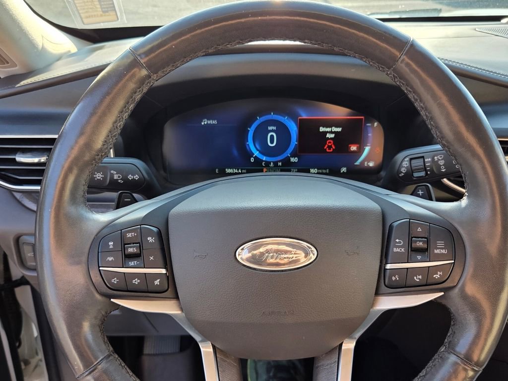 Used 2020 Ford Explorer Platinum w/ Premium Technology Package AWD/4WD image 28