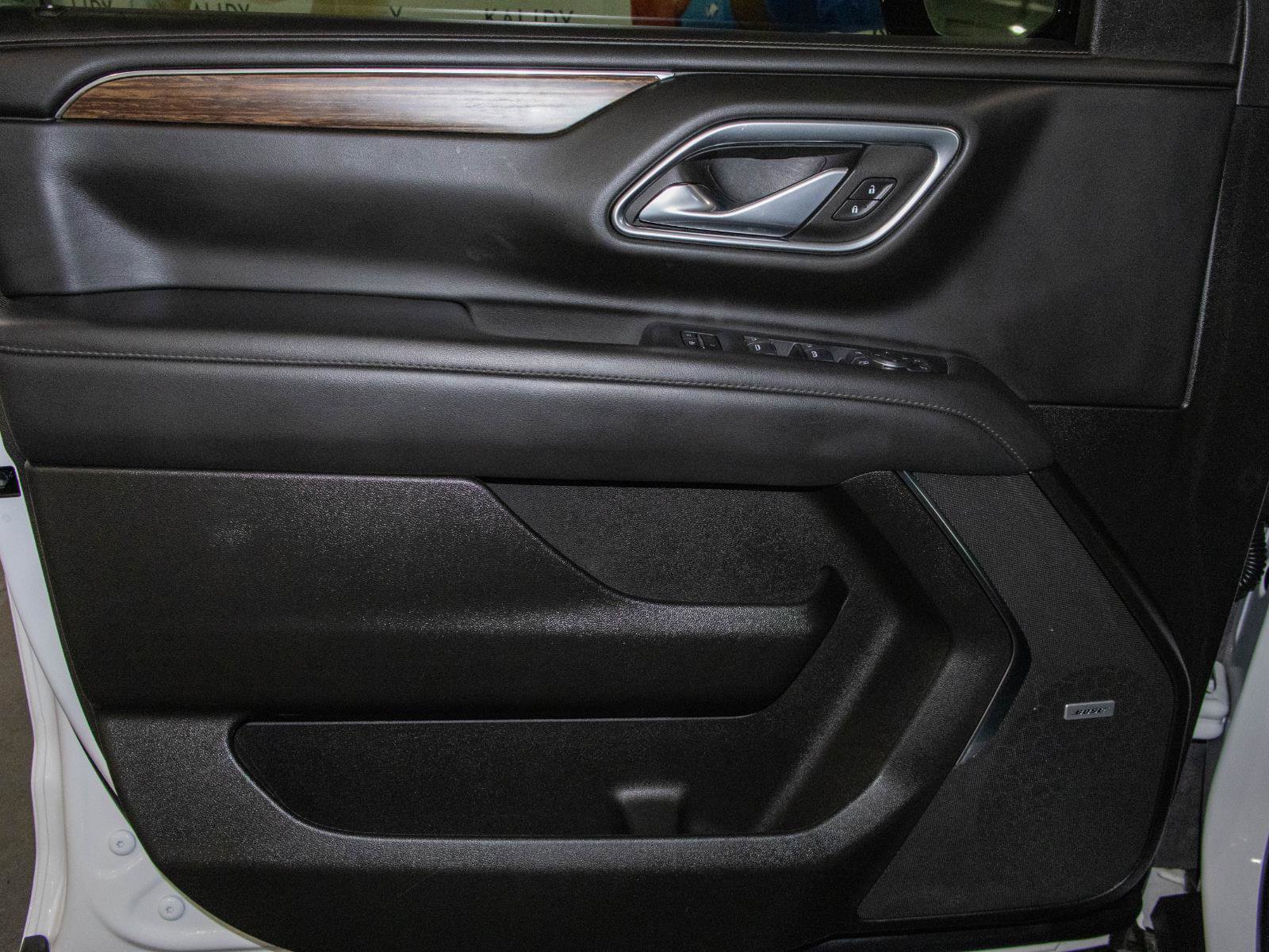 Used 2023 Chevrolet Tahoe High Country AWD/4WD image 10