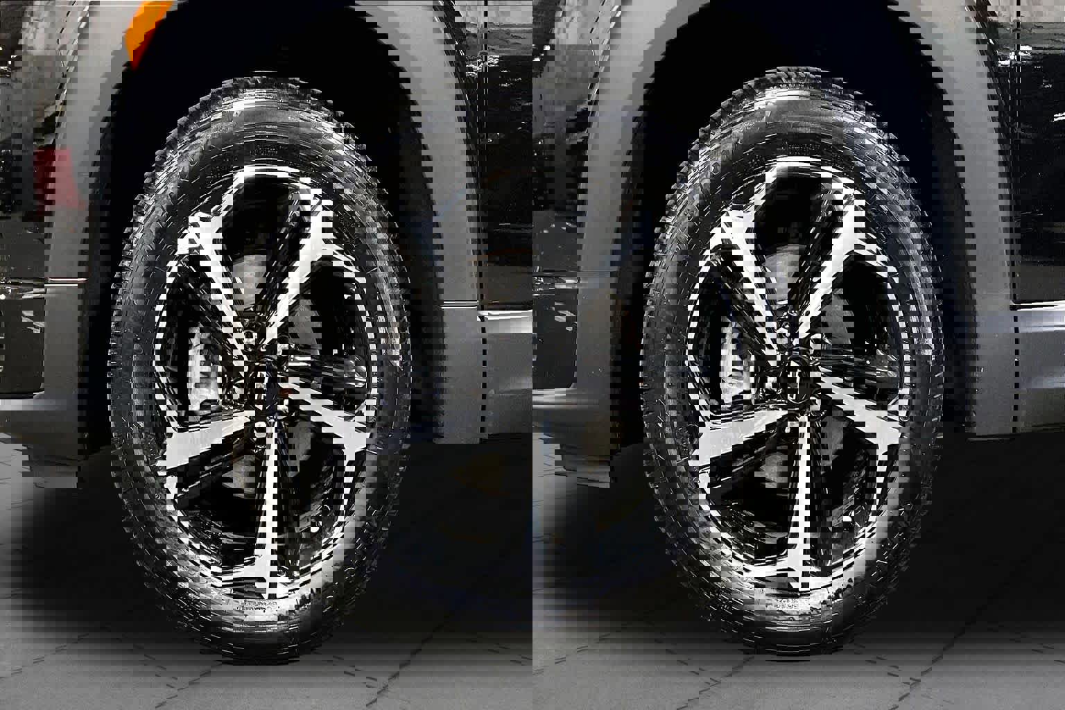 Used 2021 Chevrolet TrailBlazer RS w/ Sun and Liftgate Package AWD/4WD image 11