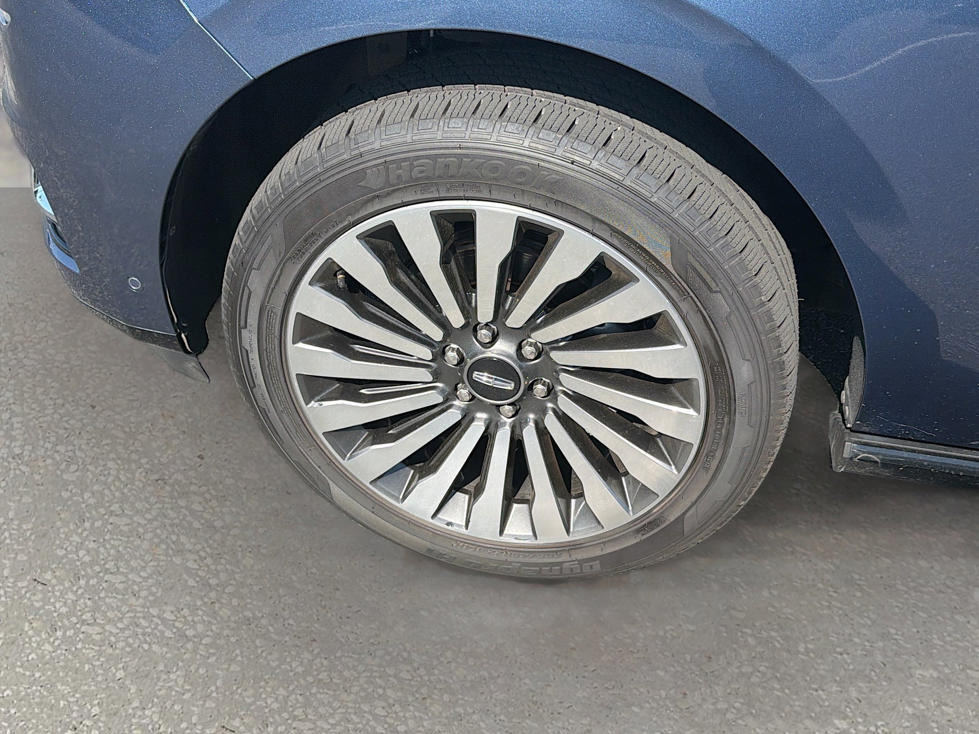 Certified 2019 Lincoln Navigator L Reserve AWD/4WD image 33