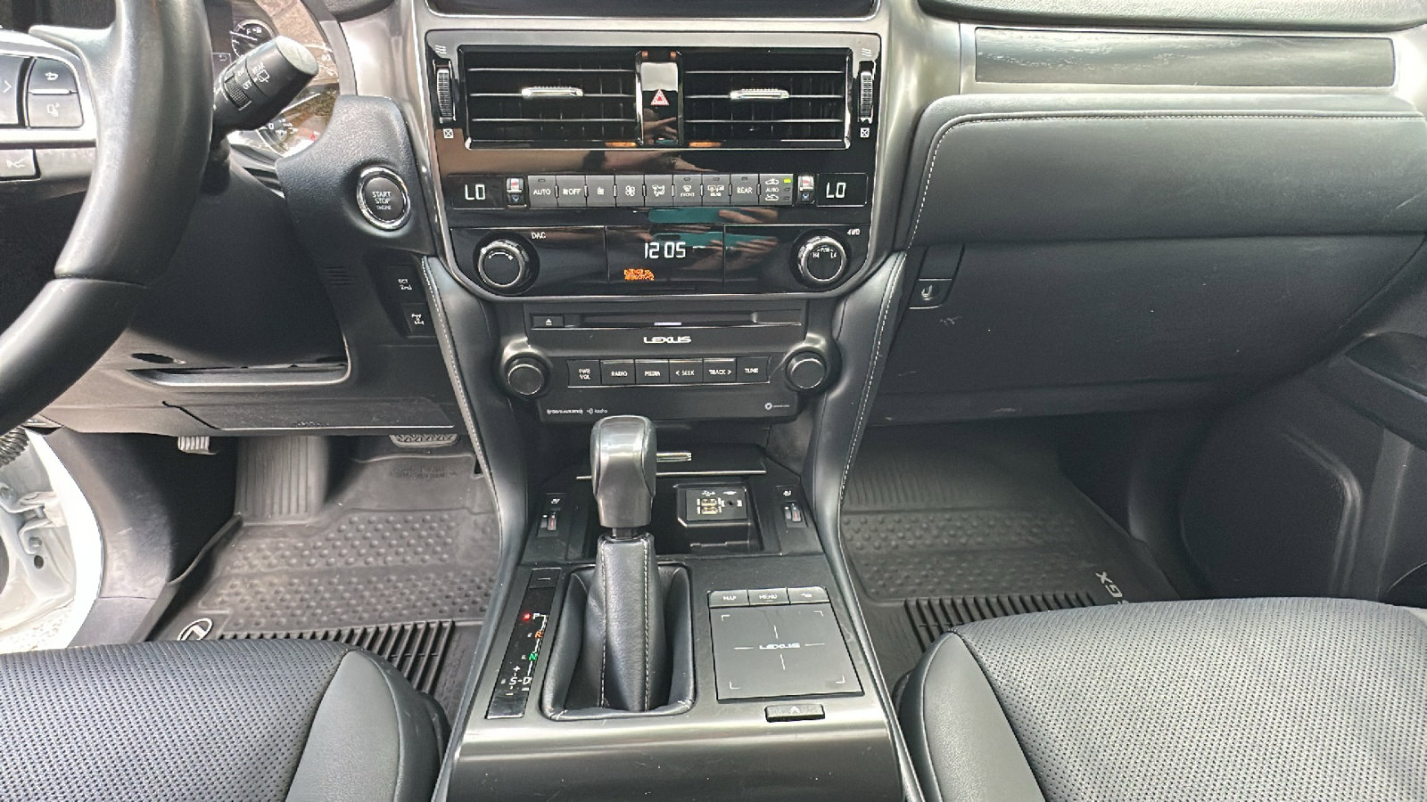 Used 2022 Lexus GX 460 image 21