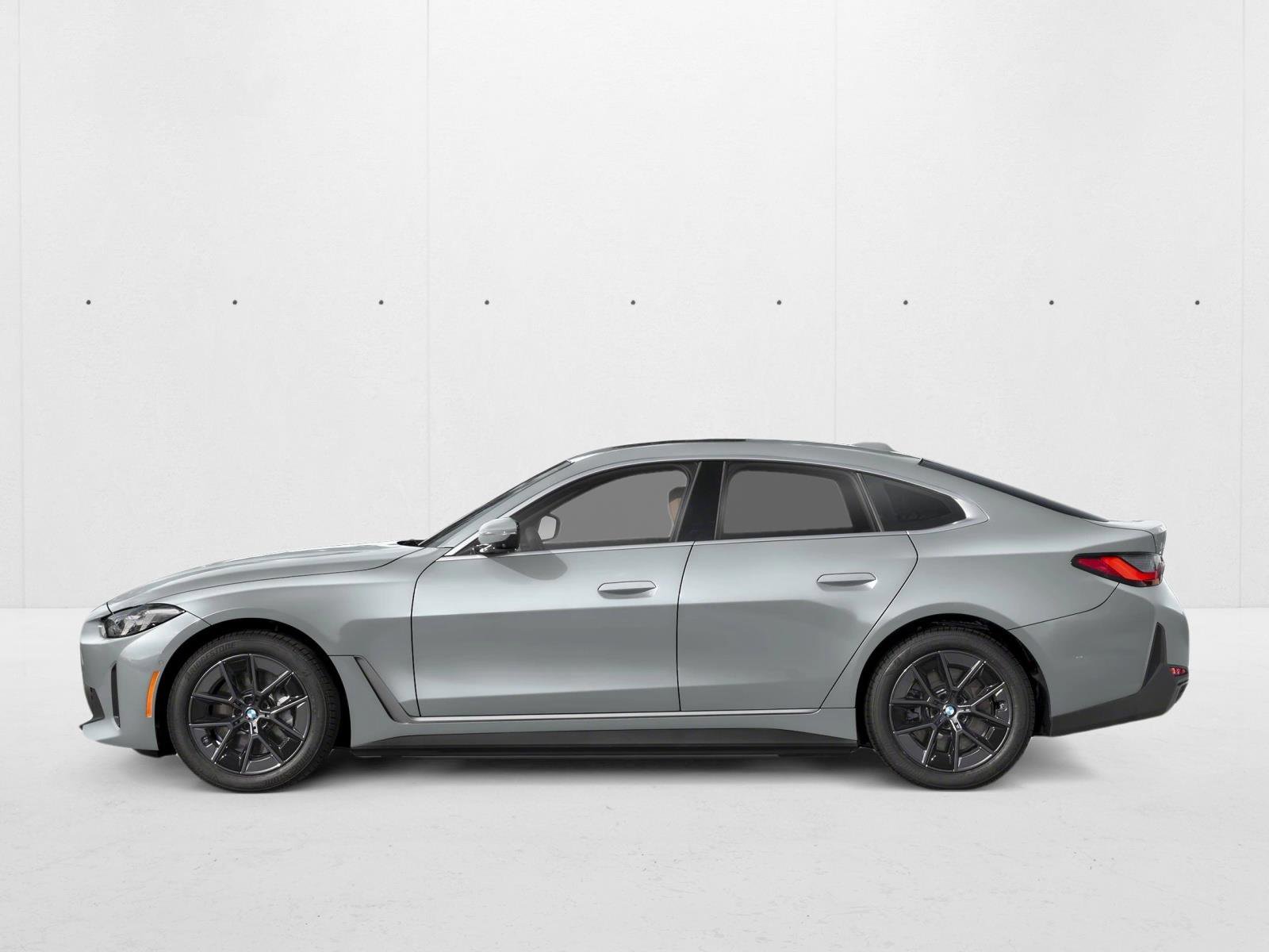 Used 2026 BMW i4 xDrive40i w/ Premium Package AWD/4WD image 3