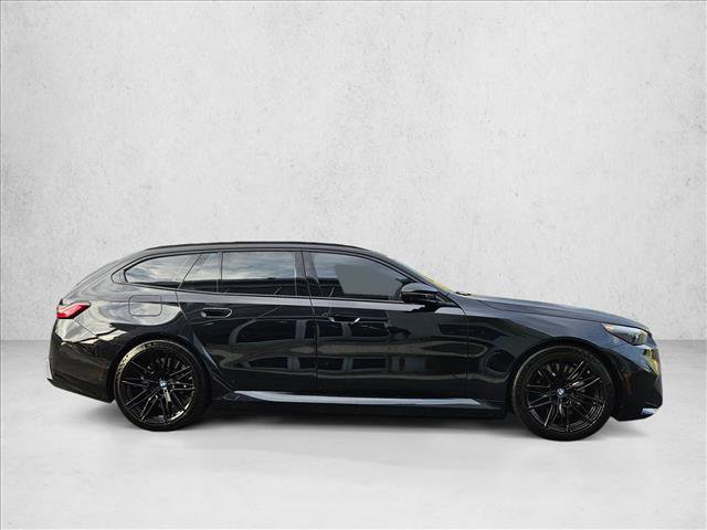 Used 2025 BMW M5 Touring image 4