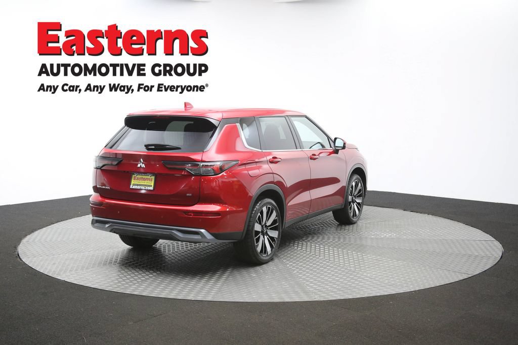 Used 2025 Mitsubishi Outlander SE AWD/4WD image 41