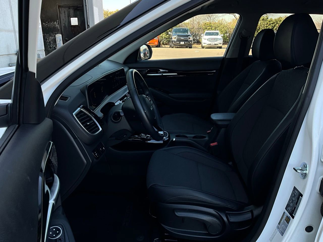 Used 2025 Kia Seltos S image 10