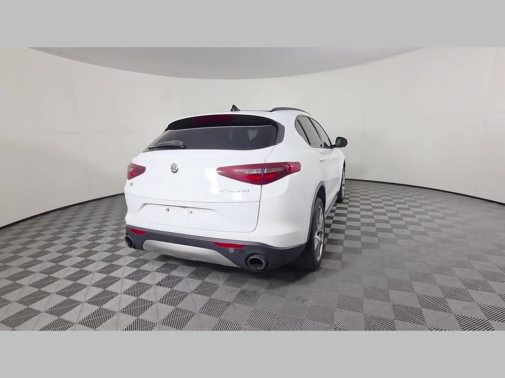 Used 2018 Alfa Romeo Stelvio Ti Sport AWD/4WD image 41