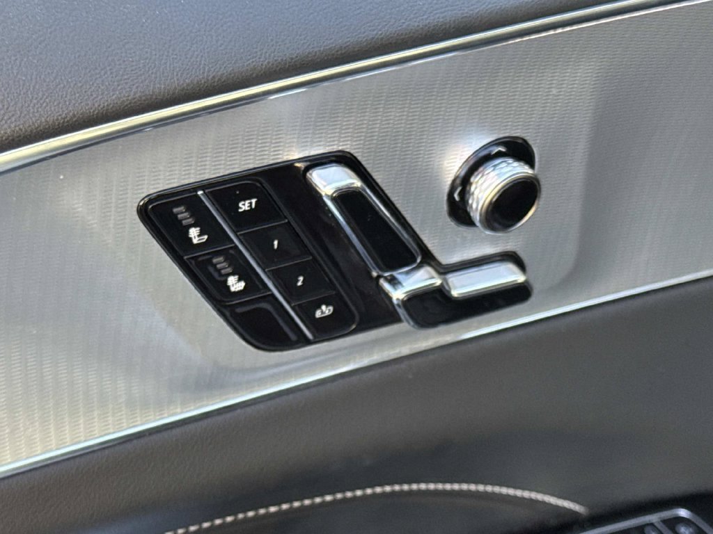 Used 2024 Cadillac Lyriq Tech RWD image 20