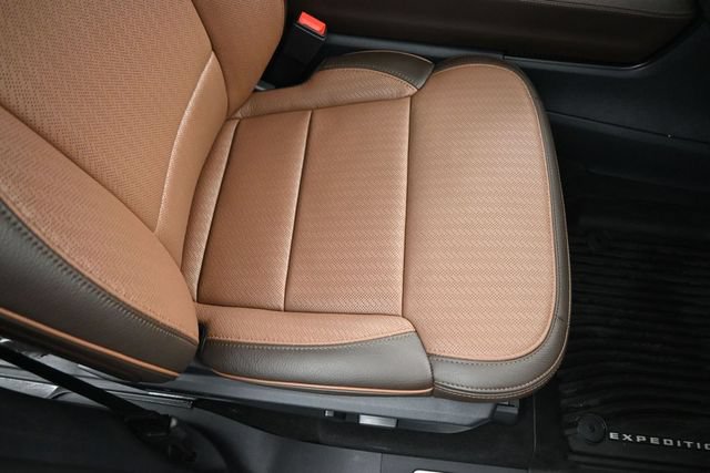 Certified 2025 Ford Expedition Max King Ranch AWD/4WD image 31