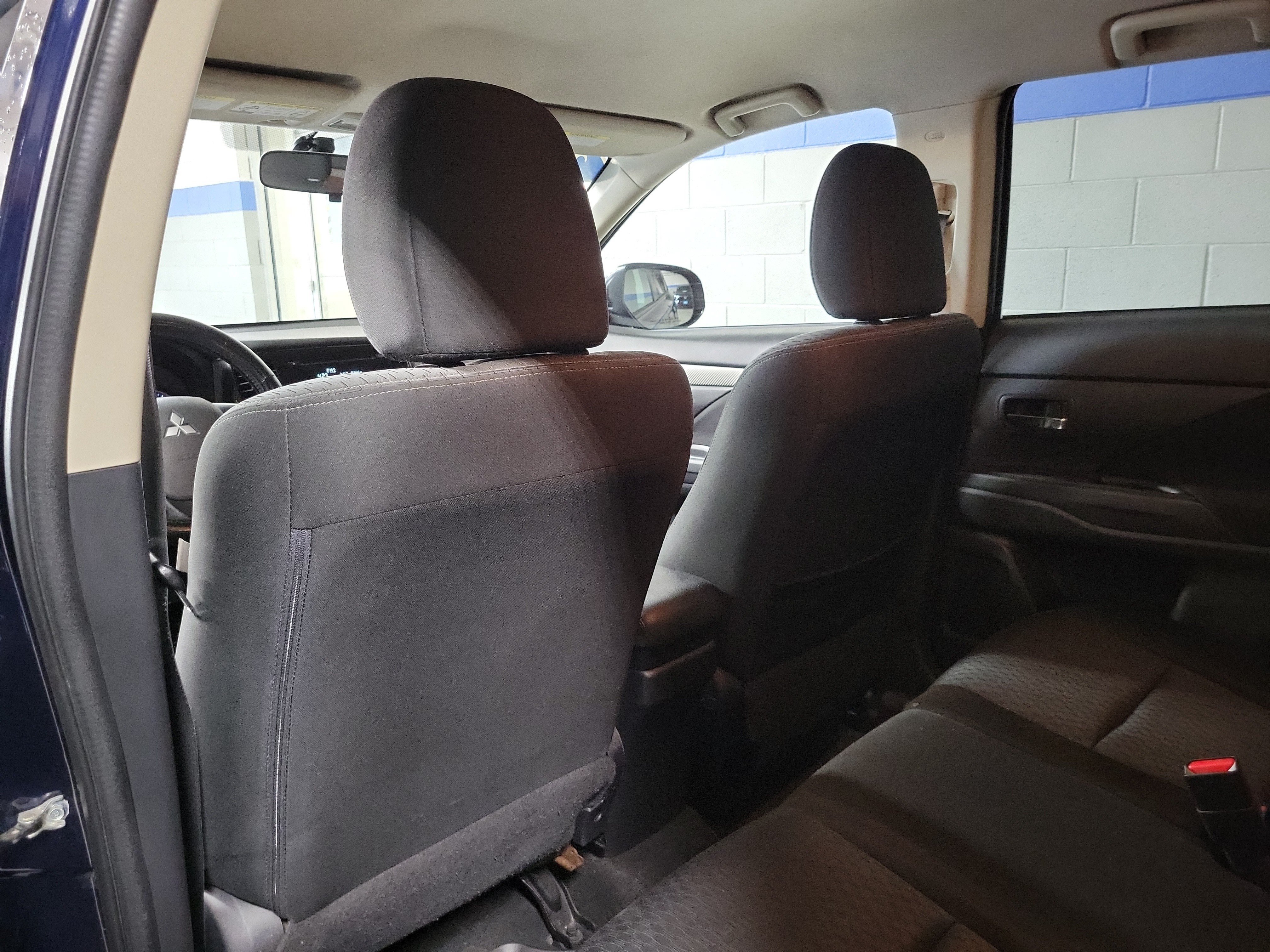 Used 2015 Mitsubishi Outlander ES FWD image 15