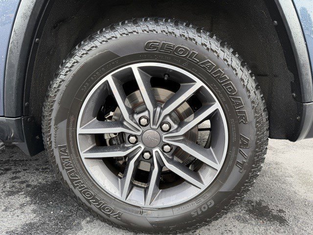 Used 2019 Jeep Grand Cherokee Limited w/ Trailer Tow Group IV image 23