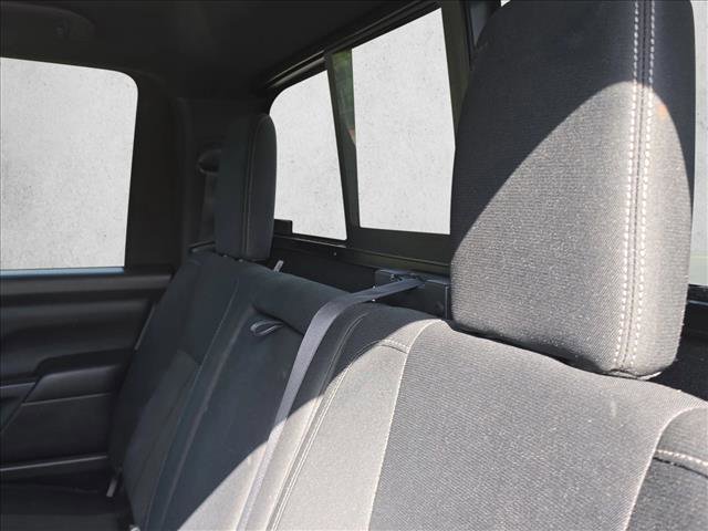 Used 2018 Nissan Titan SV w/ SV Convenience Package image 19
