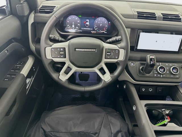 Used 2024 Land Rover Defender 110 S image 24