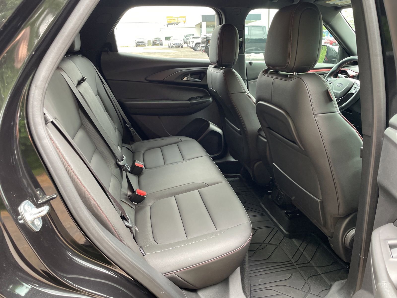 Used 2025 Chevrolet TrailBlazer RS w/ Convenience Package FWD image 28