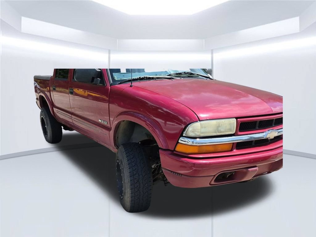 Used 2003 Chevrolet S10 Pickup LS AWD/4WD image 2