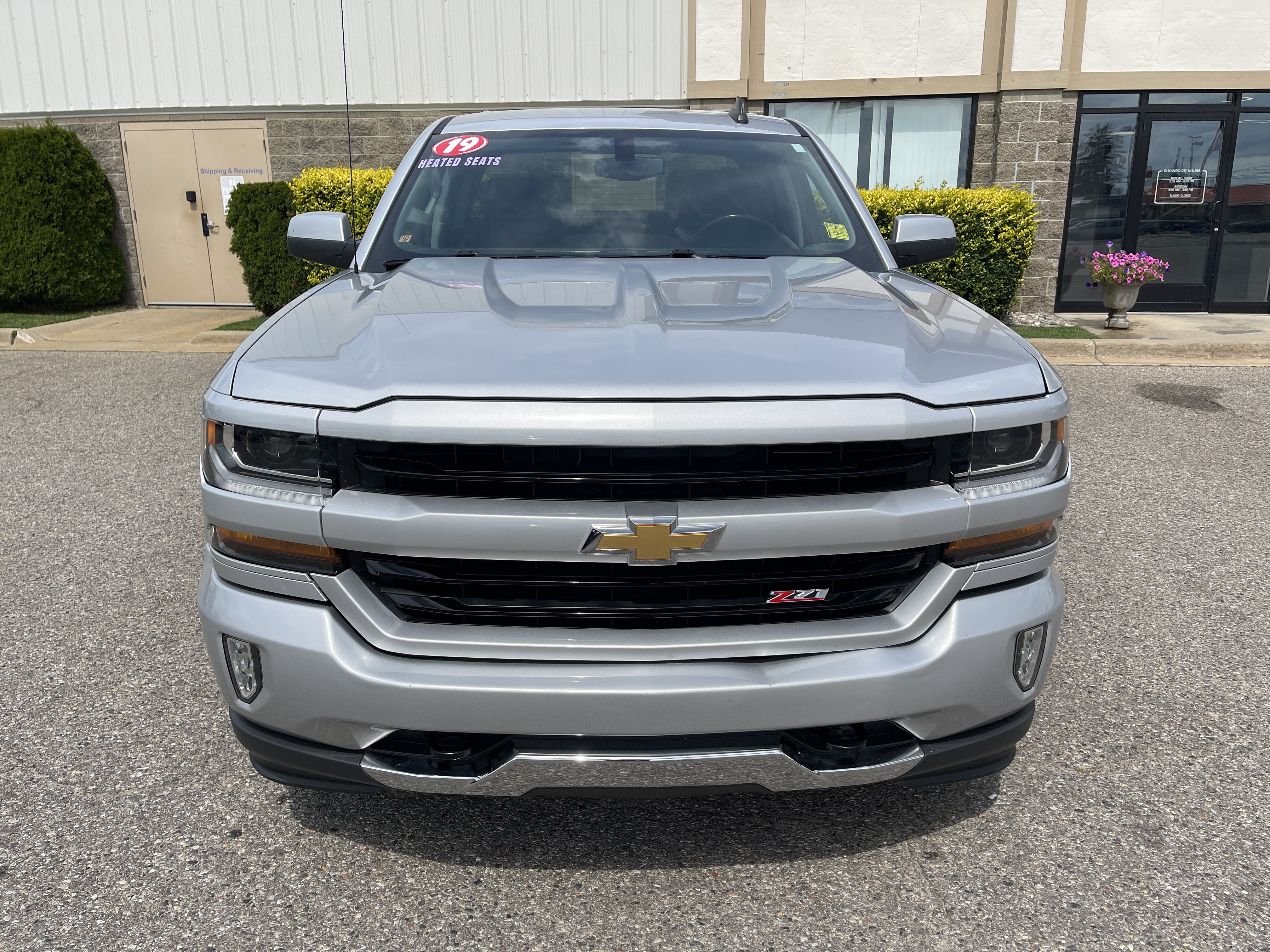 Used 2019 Chevrolet Silverado 1500 LT w/ All Star Edition AWD/4WD image 8