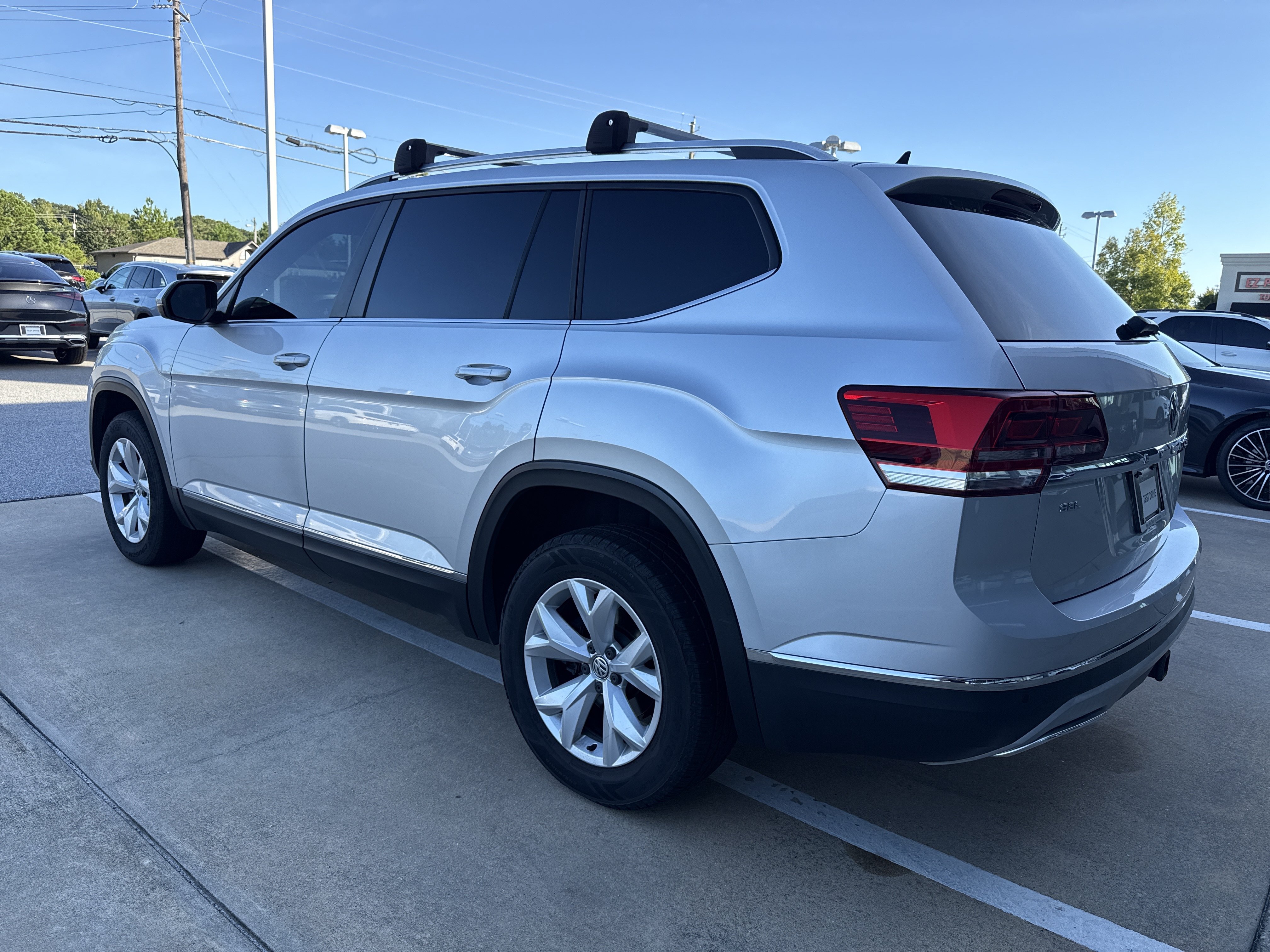 Used 2018 Volkswagen Atlas SEL AWD/4WD image 3