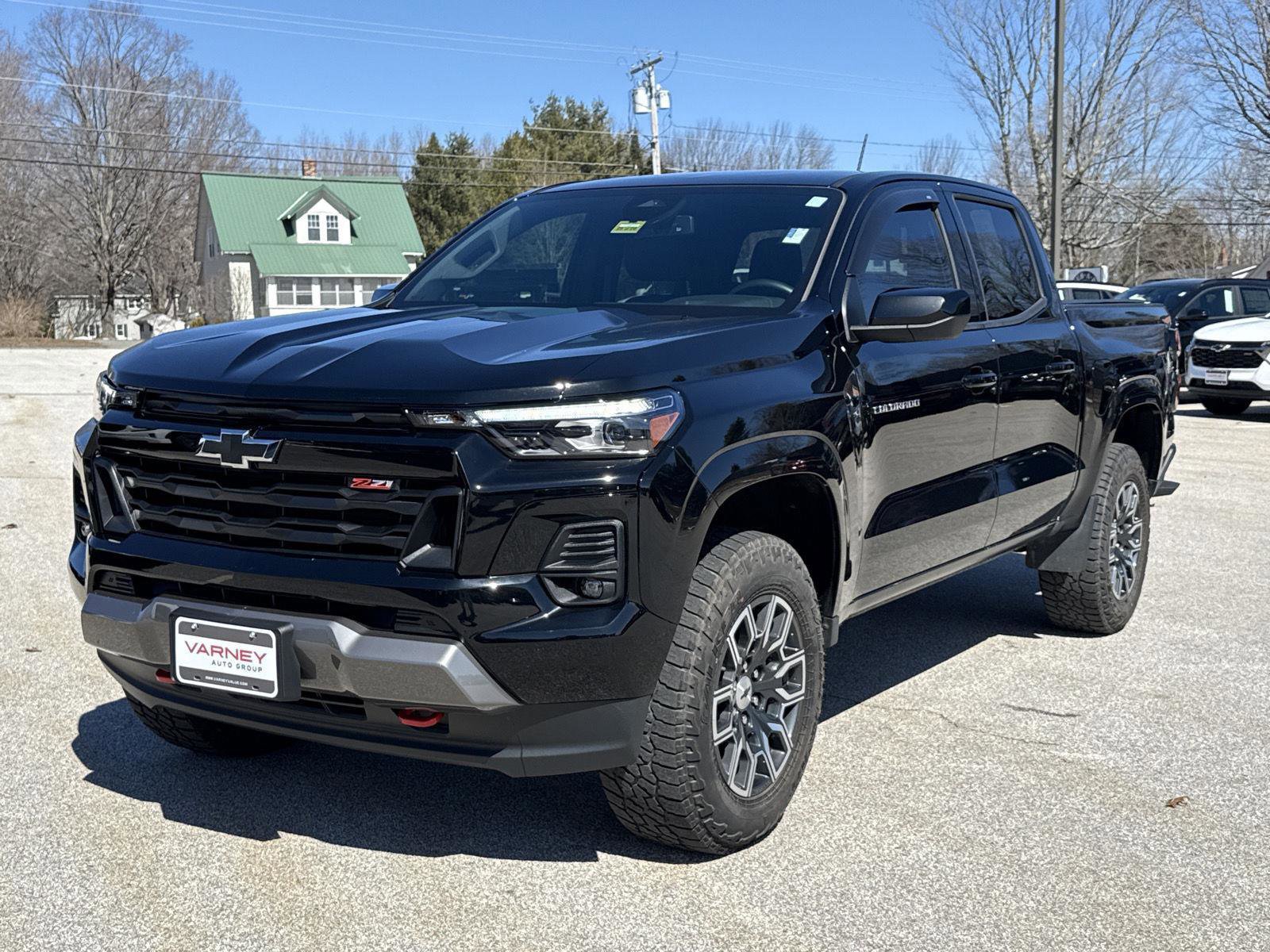 Used 2023 Chevrolet Colorado Z71 w/ Z71 Convenience Package 2