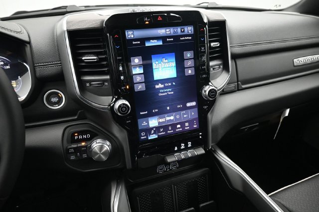 New 2027 RAM 1500 Laramie AWD/4WD image 7