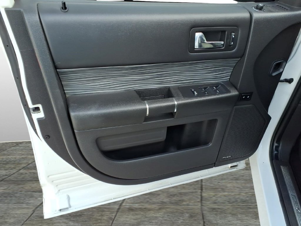 Used 2016 Ford Flex Limited w/ Equipment Group 303A AWD/4WD image 13