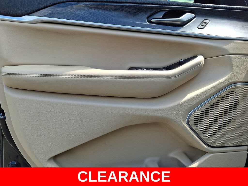 Used 2022 Jeep Grand Cherokee L Limited AWD/4WD image 14