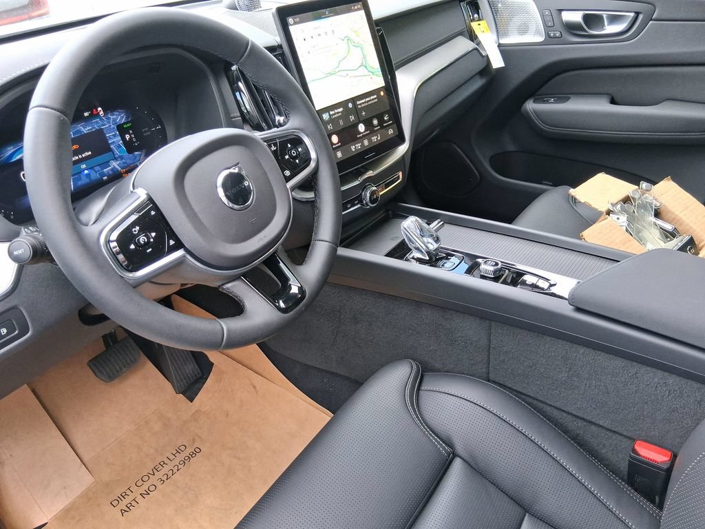 New 2026 Volvo XC60 T8 Ultra w/ Protection Package Premier AWD/4WD image 8