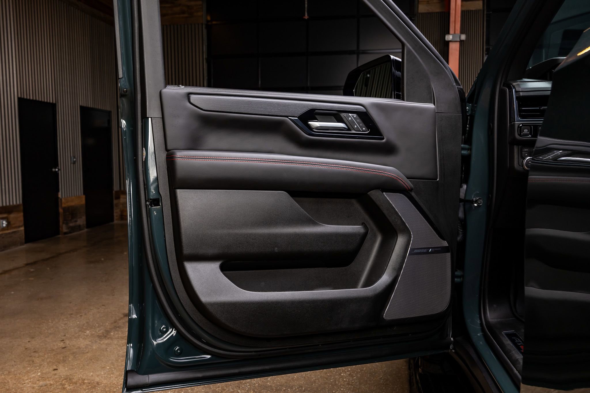 Used 2026 GMC Yukon AT4 Ultimate image 37