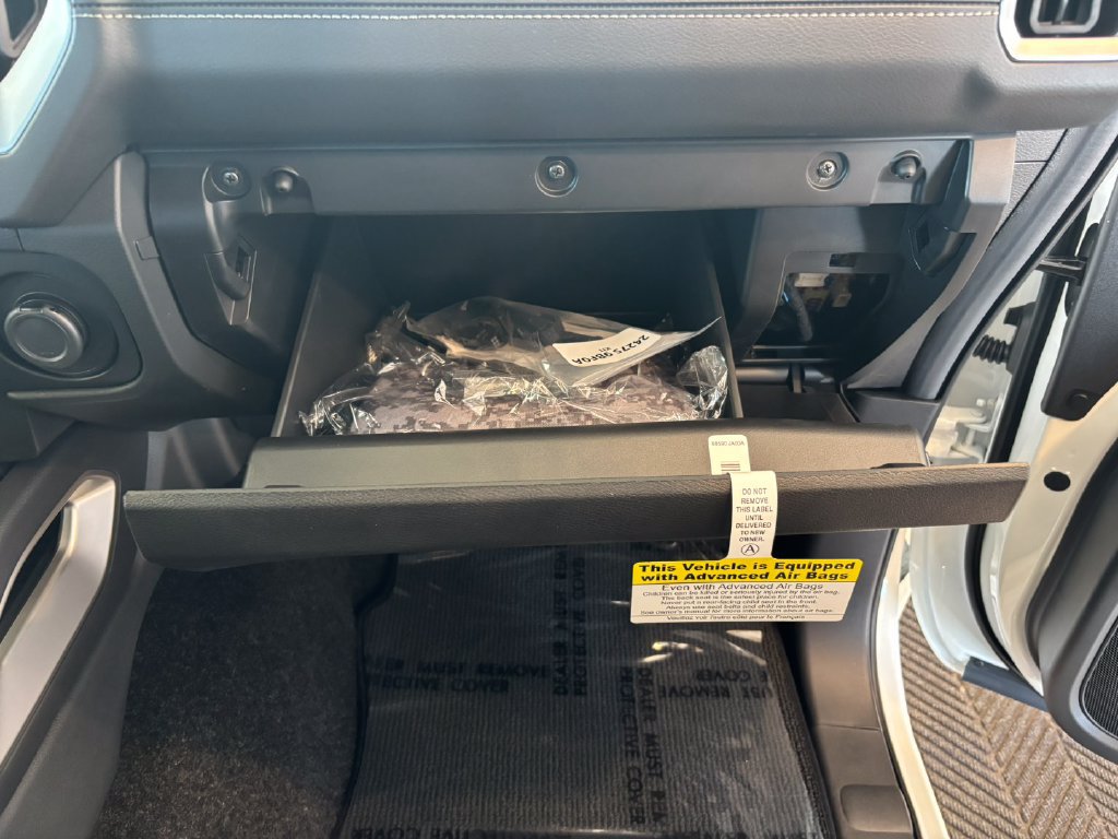 New 2026 Nissan Frontier SV w/ Tow Package AWD/4WD image 28