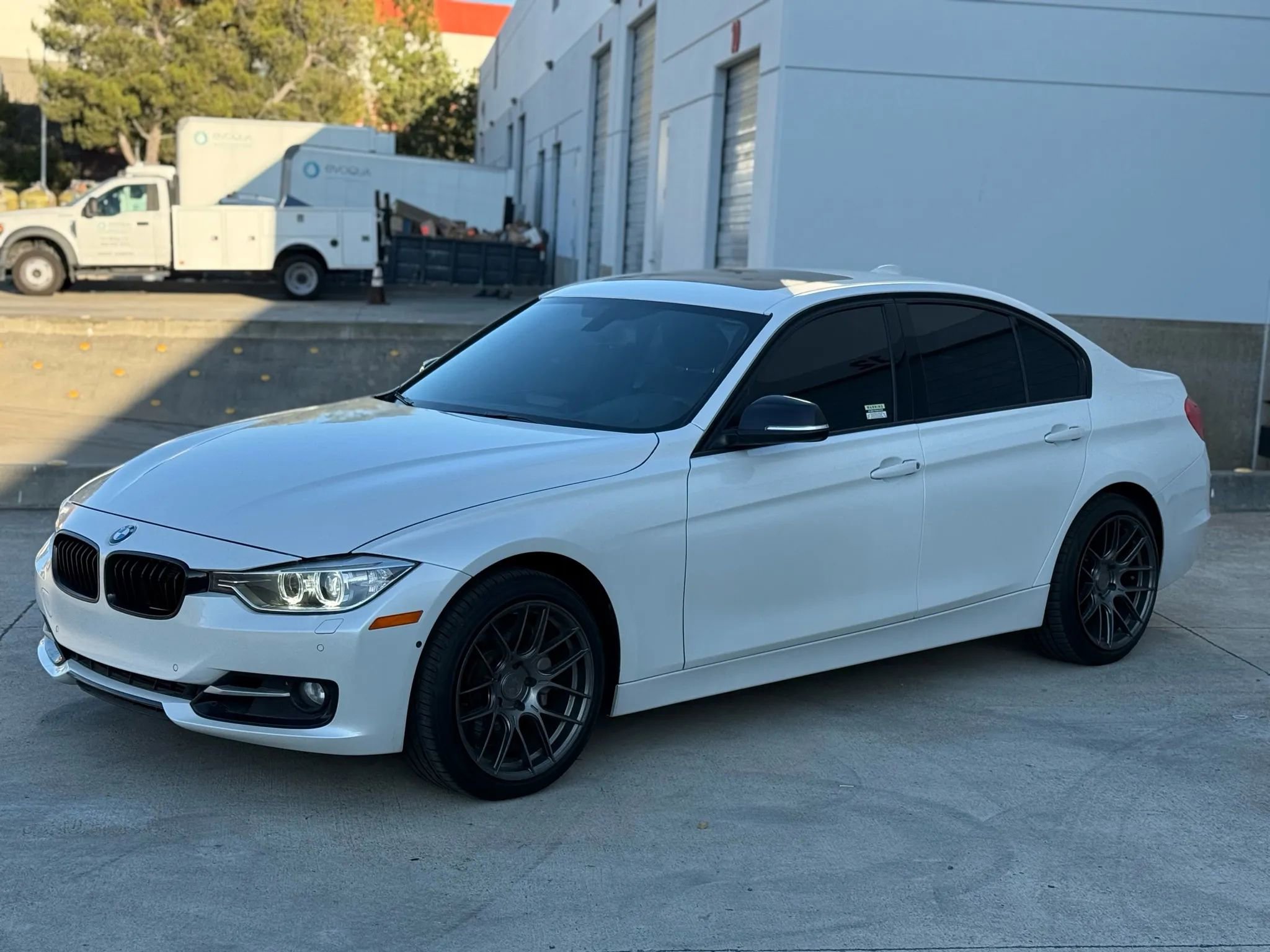 Used 2013 BMW 335i xDrive Sedan image 2