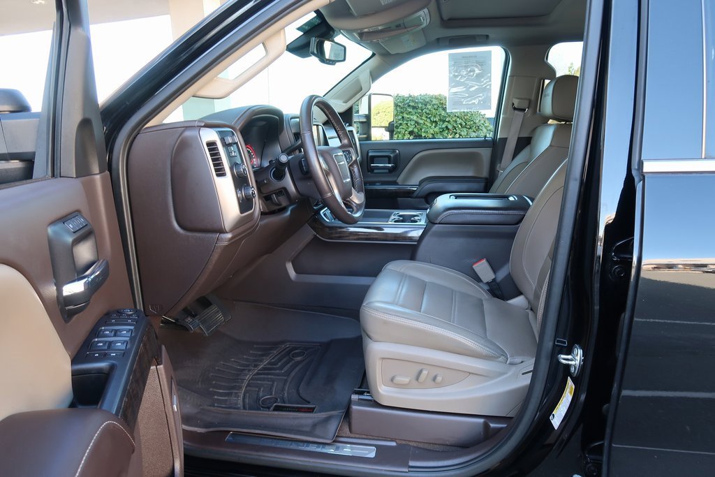 Certified 2016 GMC Sierra 2500 Denali w/ Duramax Plus Package image 10