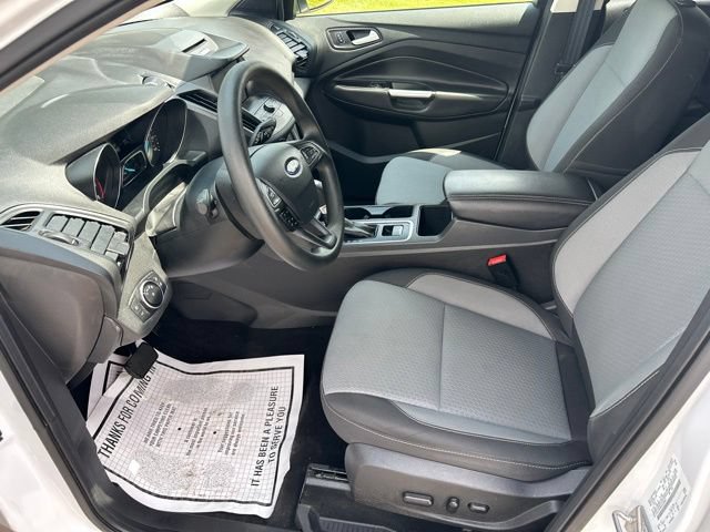 Used 2017 Ford Escape SE w/ Equipment Group 201A AWD/4WD image 11