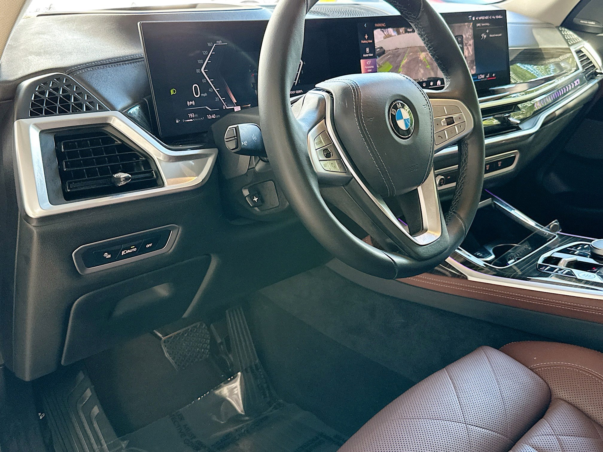 Certified 2024 BMW X7 xDrive40i w/ Premium Package image 9