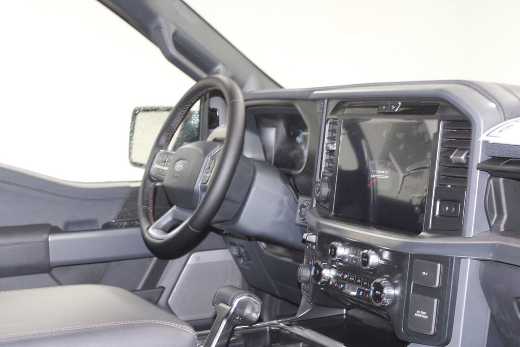 New 2025 Ford F150 Lariat w/ Equipment Group 502A High image 32