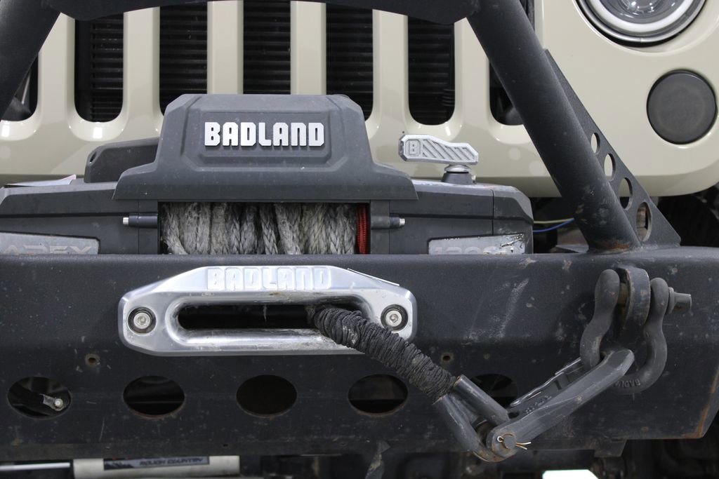 Used 2018 Jeep Wrangler Unlimited Sport S AWD/4WD image 42